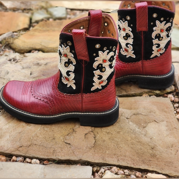 ARIAT Gembaby Boots Red Ruby Pearlized Lizard - Women's Size 10 Cowgirl Boots - Picture 5 of 11